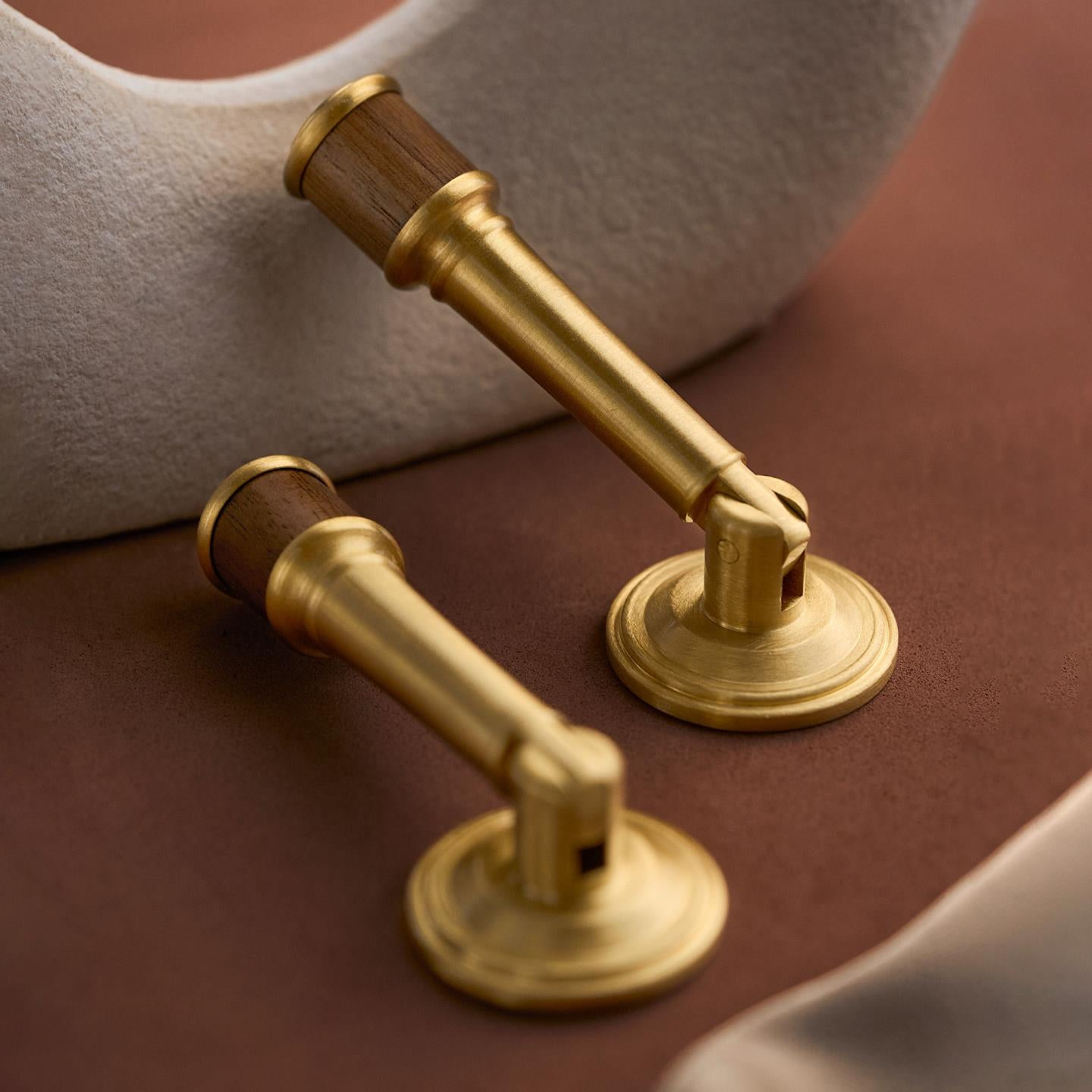 Vintage Luxury Single Hole Brass Drawer Pull